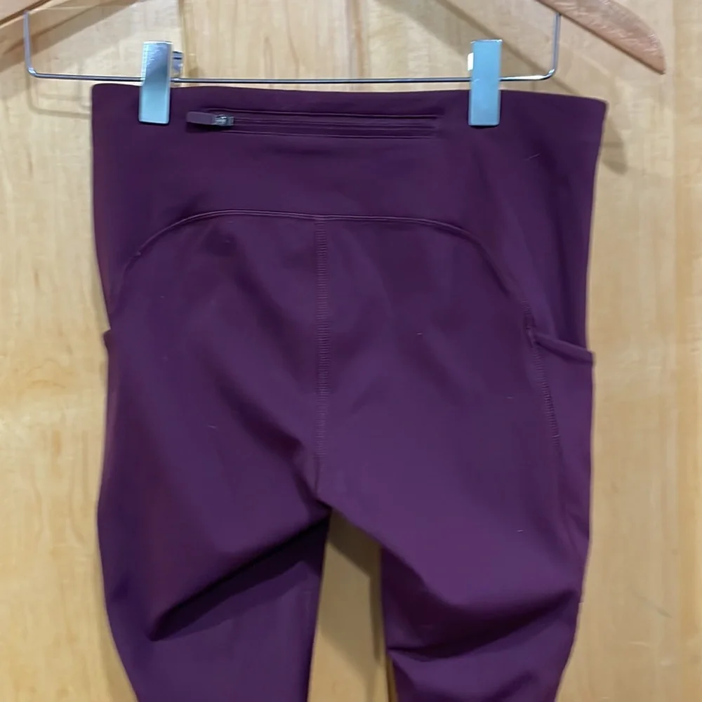 Lululemon burgundy leggings size 4